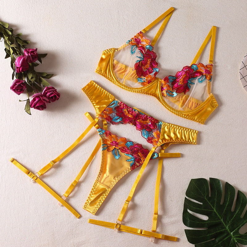 Sexy Contrast Embroidered Flowers Lingerie Set