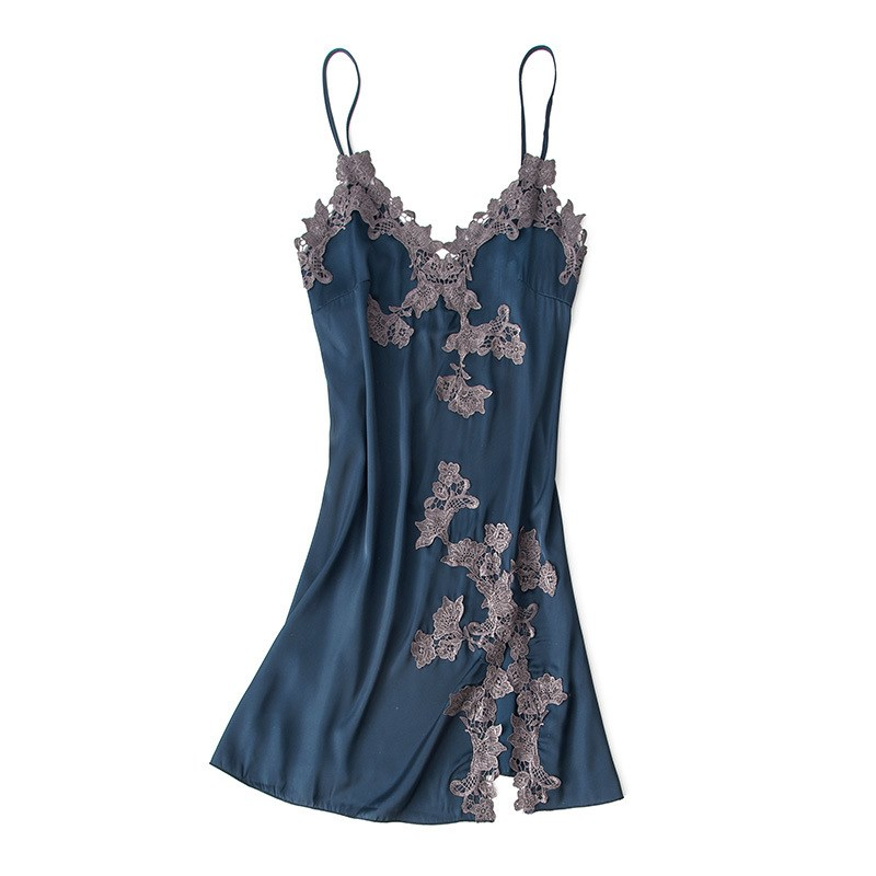 Chemise In Silk Jagged Lace